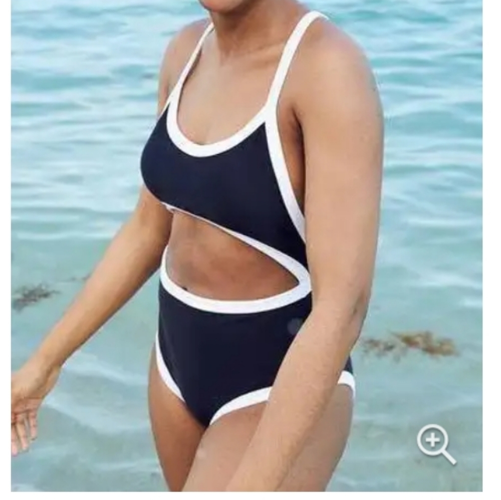 Aerie Pop Cut Out Black Full Coverage One Piece Swimsuit Size Large